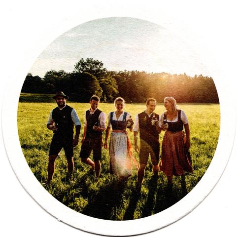 rosenheim ro-by auer natur 3b (rund215-5 personen auf feld)